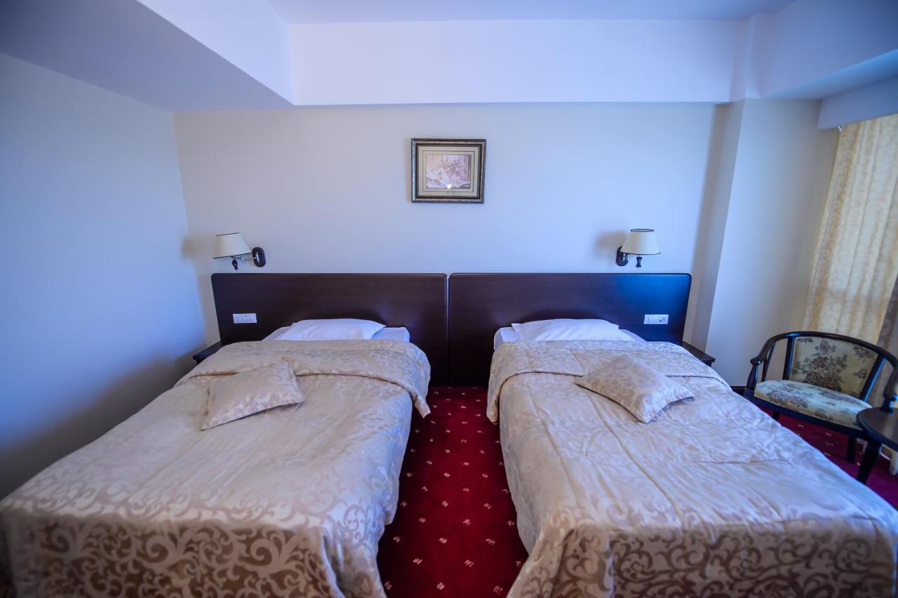 Hotel Esplanada トゥルチャ エクステリア 写真