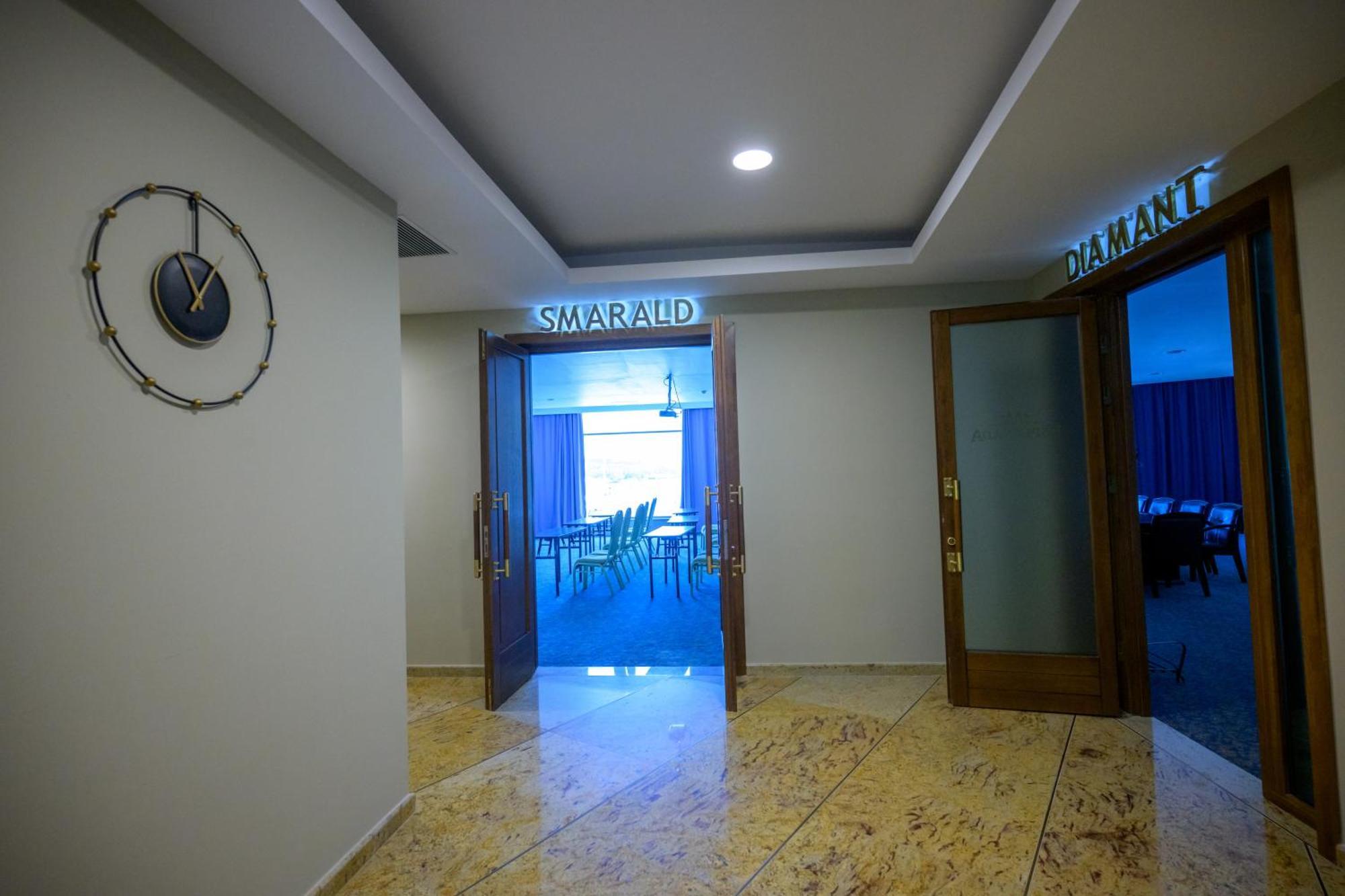Hotel Esplanada トゥルチャ エクステリア 写真