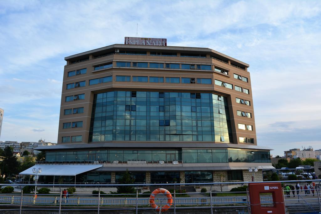 Hotel Esplanada トゥルチャ エクステリア 写真