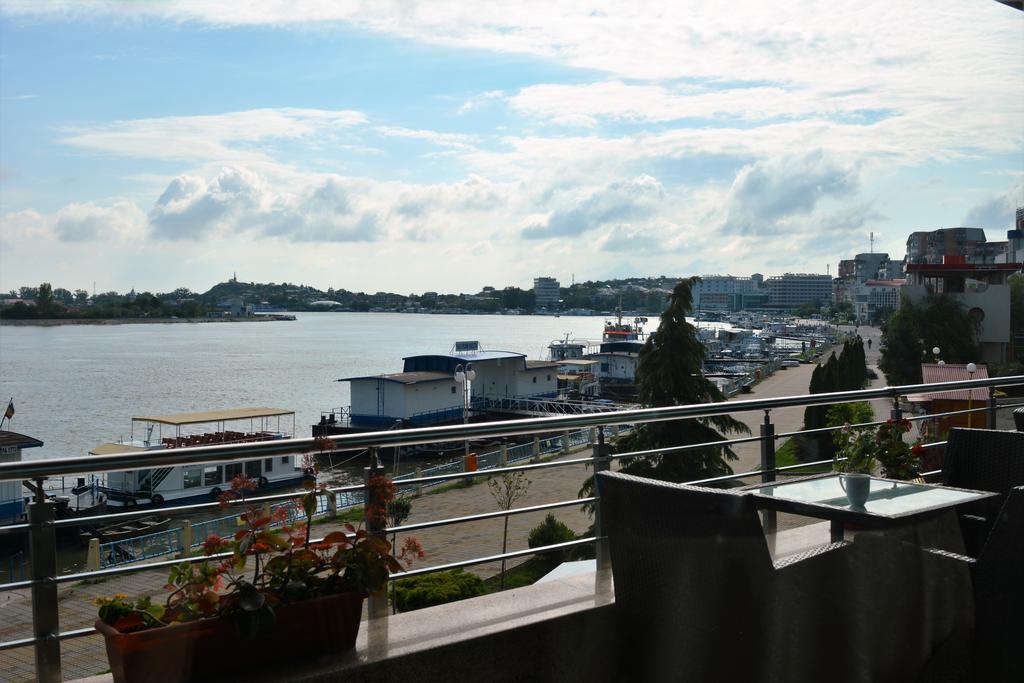 Hotel Esplanada トゥルチャ エクステリア 写真
