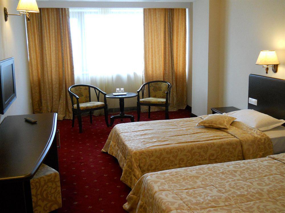 Hotel Esplanada トゥルチャ エクステリア 写真